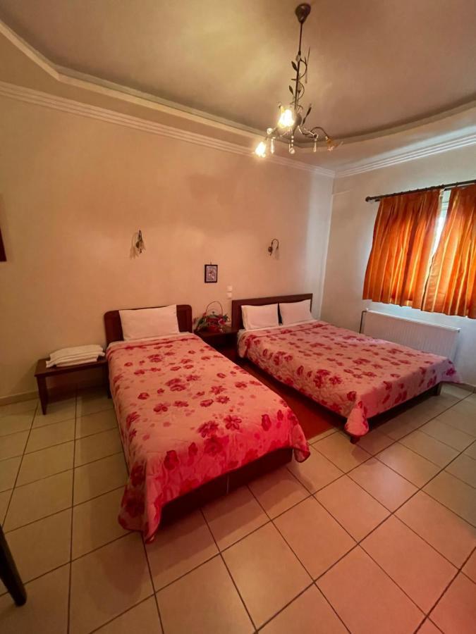 Hotel Melastron Elassona Bagian luar foto